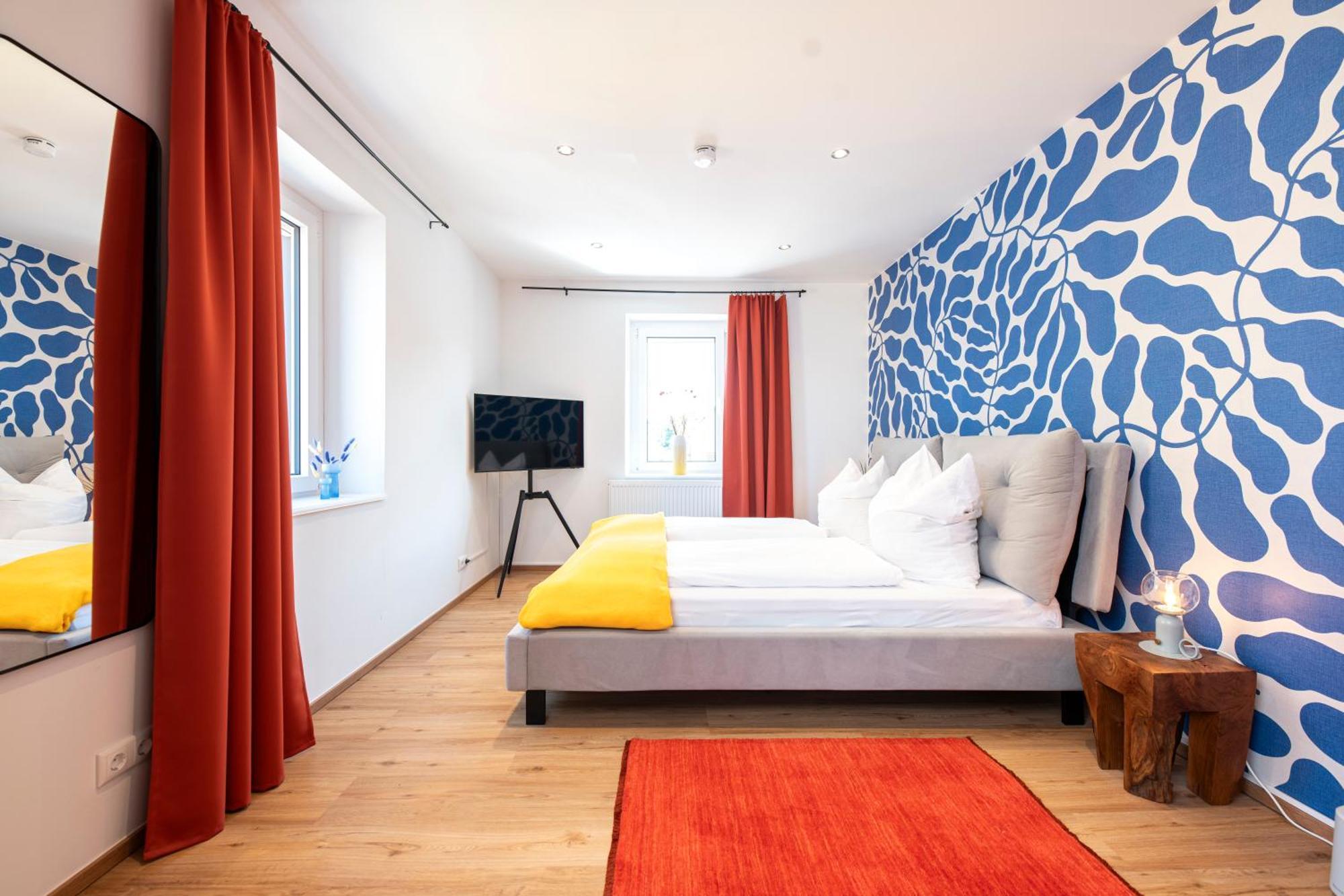 Bunter Hund - Zentrales Apartment, Parkplatz, Wintergarten, Kinderzimmer Apartment *